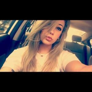 Meet your Posher, Alyssa